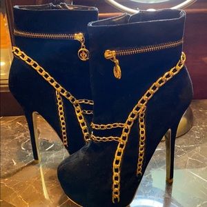 Black stiletto heels